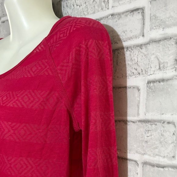 Lululemon Athletica Fuchsia Long Sleeve Blouse - Picture 7 of 8